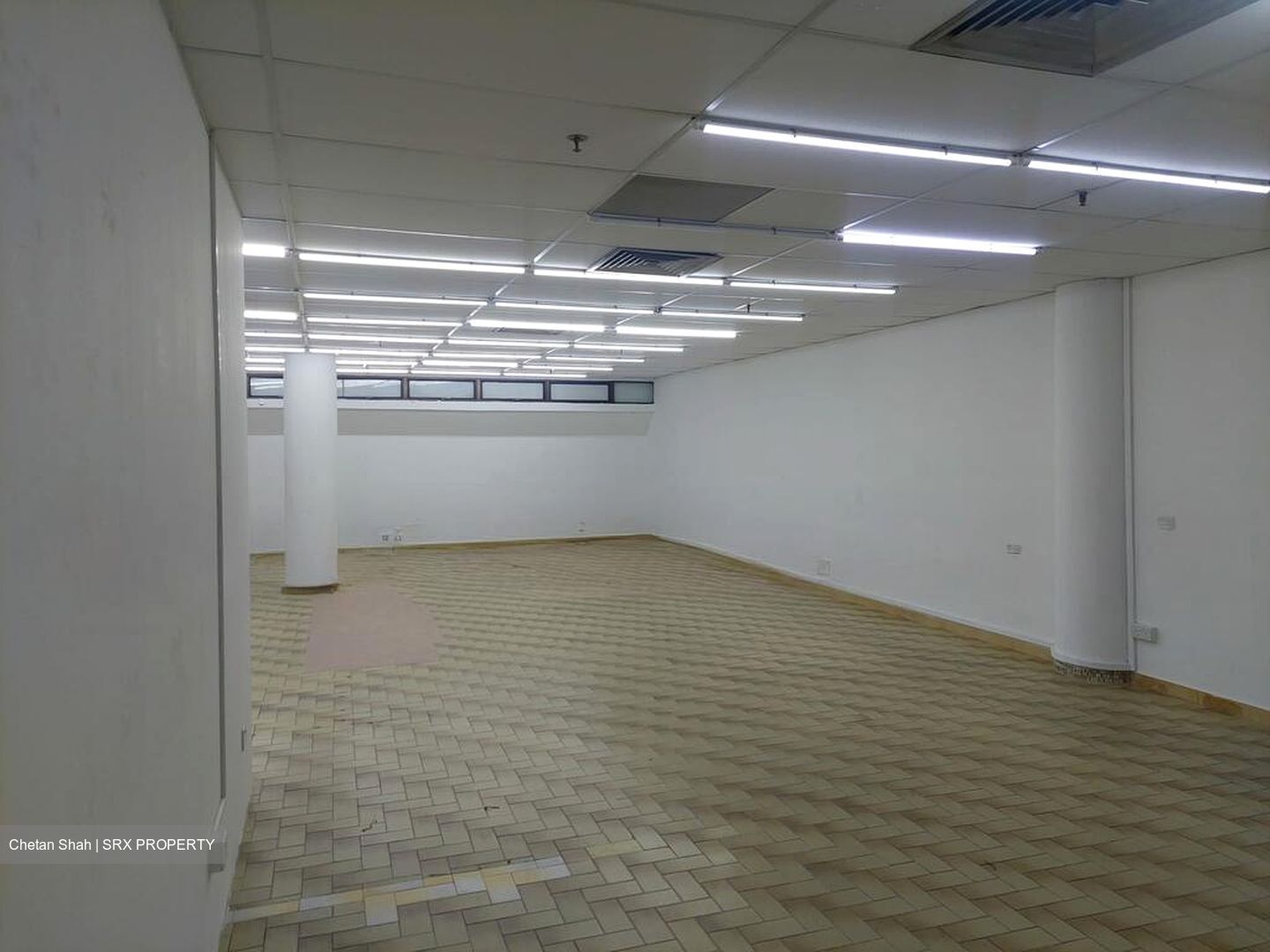 Multi Storey Car Park (D8), Retail #527573841